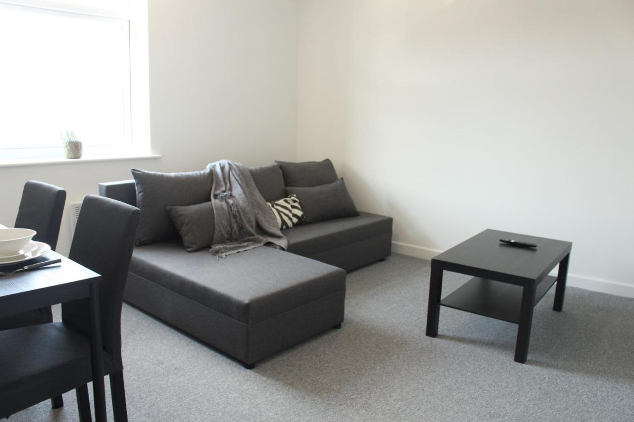 Spacious & Pet-Friendly 1Br Apt In Heywood Lägenhet Exteriör bild